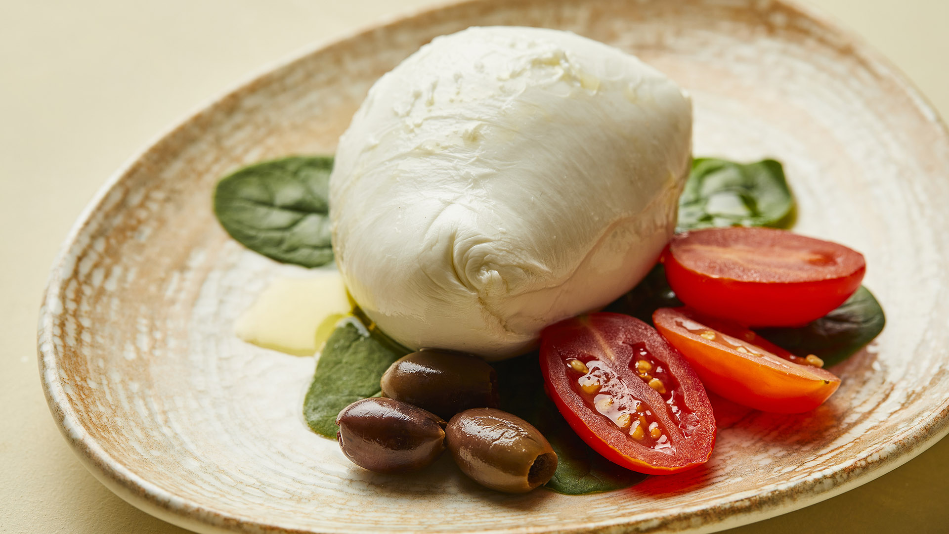 Mozzarella di bufala campana DOP: export record verso USA e Giappone